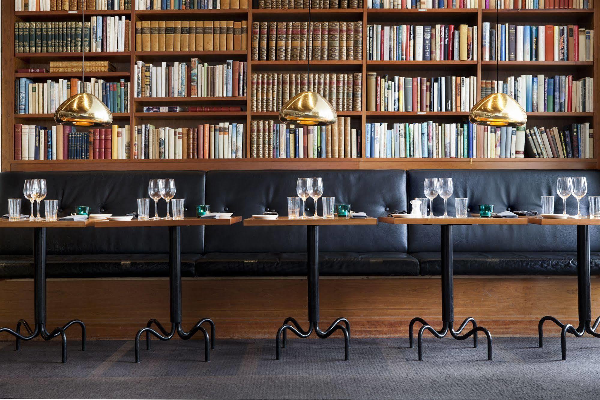 Hotel Mornington